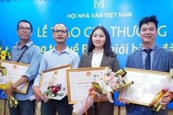 Văn nghệ sĩ với đề tài biển đảo, biên giới