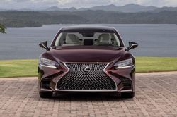 Bảng giá xe Lexus tháng 12/2020: Thêm sản phẩm mới