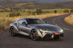 Toyota GR Supra 2021 chốt giá từ 1,5 tỷ đồng