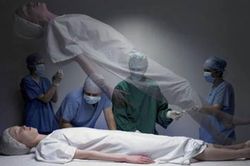 Nam bác sĩ bị sét đánh kể lại điều đã nhìn thấy khi cận kề cái chết