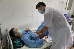 Chuyện hy hữu: Nam thanh niên tự tay bẻ gãy dương vật, phải nhập viện cấp cứu