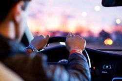 Kinh nghiệm lái xe ô tô ban đêm đảm bảo sự an toàn