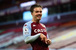 Jack Grealish 'vá lỗi' cho MU, điều Pogba không làm được