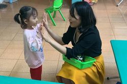 Chuyện ghi ở lớp học không có bục giảng và giáo án