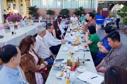 Chia sẻ kinh nghiệm xây dựng doanh nghiệp tại 'Cà phê doanh nhân'