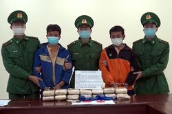 Bắt 2 đối tượng mua bán, vận chuyển trái phép 90.000 viên ma túy tổng hợp