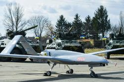 Sự thật UAV Bayraktar TB2 Ukraine 'xuyên thủng' phòng không Nga tại Crimea