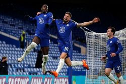 Thổi bay Leeds, Chelsea ngạo nghễ lên đầu bảng