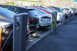 EU đặt mục tiêu có 30 triệu ôtô điện trên đường phố đến năm 2030