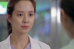 Chồng cũ bỏ đi biệt xứ, không 1 lời hỏi thăm con suốt 4 năm trời bất ngờ xuất hiện nhưng lời anh ta nói chỉ khiến tôi tức giận, tiễn khách tức thì