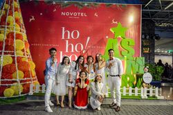 Khách sạn Novotel Nha Trang tổ chức Lễ thắp sáng cây thông Noel