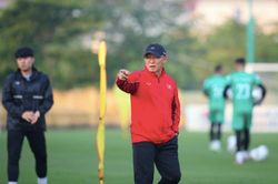HLV Park Hang-seo: 'Văn Quyết có thể phù hợp với chiến thuật mới của đội tuyển'