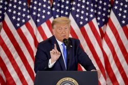Tổng thống Trump vẫn tin 'đang giành chiến thắng trong cuộc bầu cử'