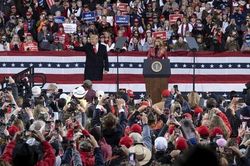 Ông Trump gặp hàng nghìn người ủng hộ, khẳng định chiến thắng ở Georgia