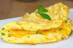 Cách làm món trứng chiên sữa tươi thơm ngon, bé biếng ăn cũng thích mê