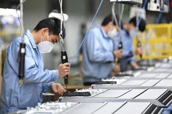 Kịch bản nào cho thị trường lao động năm 2021?