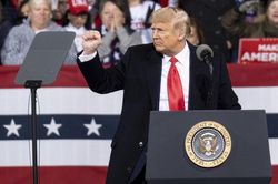 Tổng thống Trump: Trung Quốc, Iran vui sướng với chiến thắng của Biden