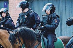 Nữ binh sĩ Nga đẹp nhất thế giới đến tổng thống Putin cũng phải khen