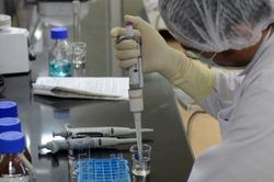 Cuộc đua vaccine: liệu sản phẩm AstraZence có làm nên chuyện?