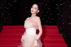 Lê Âu Ngân Anh lên tiếng về sự cố lộ nội y và nhan sắc gây tranh cãi trên thảm đỏ