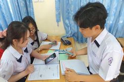 Nữ sinh tự tử ở An Giang: Có nên kiểm điểm học sinh trước toàn trường?