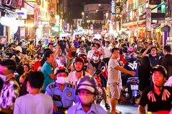 Làm phố đi bộ kiểu 'chấm phá' ở TP.HCM sẽ không hiệu quả