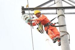 Bố trí lao động hợp lý - 'kim chỉ nam' thành công của Điện lực Hưng Yên
