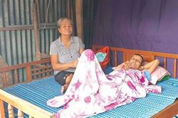 Cảnh khó khăn của 2 gia đình