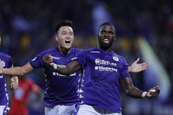 Vua phá lưới V.League 2020 đầu quân cho Bình Định; Cảnh sát ráo riết truy lùng cầu thủ đấm chết trợ lý trọng tài