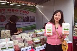 'Mỳ đa sắc' vươn xa nhờ sản xuất sạch