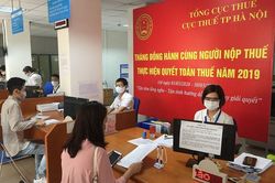 Thu ngân sách nhà nước 'về đích' sau 11 tháng