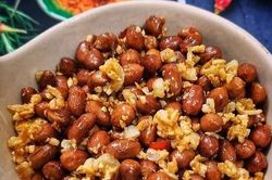 Lạc rang kiểu này, chỉ cần 1 bát, cả nồi cơm hết sạch mà vẫn thòm thèm