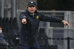 Inter Milan lại bị loại sớm ở Champions League, HLV Conte nói gì?