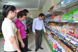 8 nhóm giải pháp phát triển thị trường trong nước
