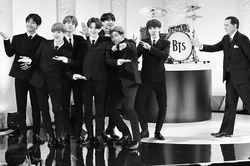 BTS thẳng thắn nói về việc bị so sánh với The Beatles