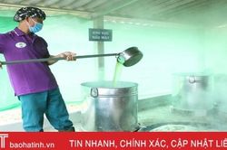 Cận cảnh quy trình làm mật mía ở làng nghề nổi tiếng Hà Tĩnh