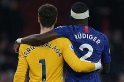 Chelsea tính bán Kepa và Ruediger để gom tiền mua Rice