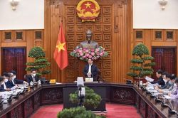 Thủ tướng: Thần tốc tiêm chủng, thuốc điều trị và ý thức của dân là quan trọng để chống dịch