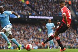 Đội hình MU đấu Man City: Fred, Martial trở lại