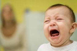 Trẻ sơ sinh khóc theo ngôn ngữ bố mẹ
