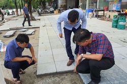 Hà Nội: Đôn đốc, bảo đảm chất lượng thi công lát đá vỉa hè