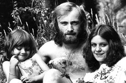 'Against All Odds' của Phil Collins: Ca khúc bất hủ từ nỗi hận tình