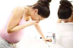 Xua tan nỗi lo ốm nghén bằng củ đậu