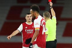 Thierry Henry từng tắt tivi khi thấy Granit Xhaka làm đội trưởng Arsenal