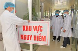 Thêm 5 ca mắc COVID-19, đều cách ly ngay khi nhập cảnh