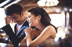 Sự thật chết lặng trong phòng ngủ vạch tội ông chủ và ôsin trẻ 'ngoan, hiền'
