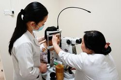 Khắc phục tình trạng hở mi mắt