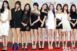 Chỉ vì cao nhất nhóm TWICE mà Tzuyu phải chịu thiệt thòi, bị 'dìm' dáng vì thứ này