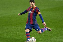 Barcelona: Nhìn đi, Messi đã bước ra khỏi hang tối!