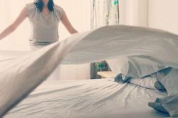 Những thói quen xấu vào buổi sáng gây hại cho sức khỏe mà bạn không hề biết